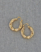 NIX HOOPS (GOLD) - Earrings