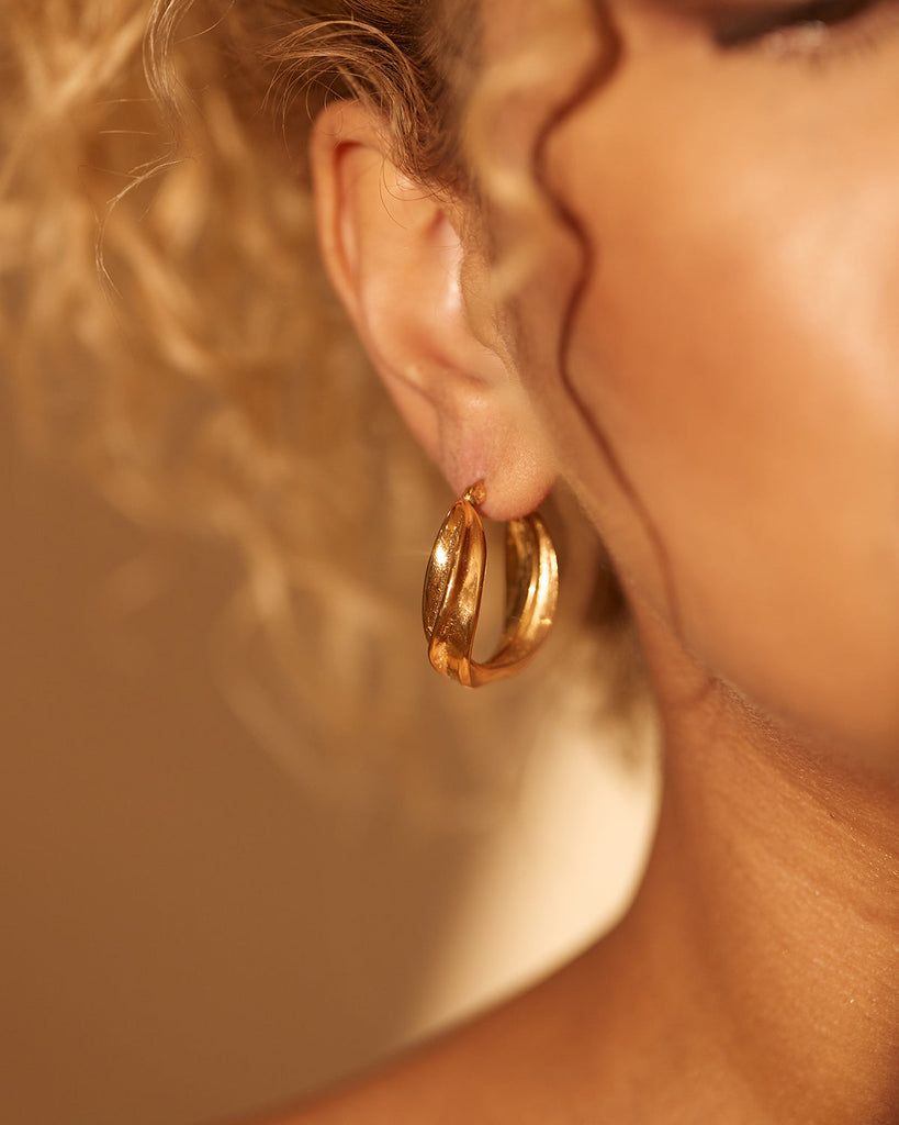 MIO HOOPS (GOLD) - Earrings
